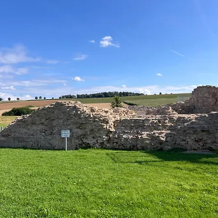 New Spacious House With Large Garden