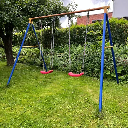 Casa vacanze New Spacious House With Large Garden Warburg