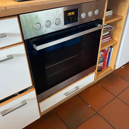 New Spacious House With Large Garden