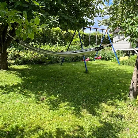 Casa vacanze New Spacious House With Large Garden Warburg