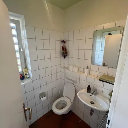 New Spacious House With Large Garden