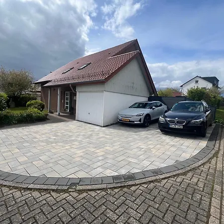 Casa vacanze New Spacious House With Large Garden Warburg