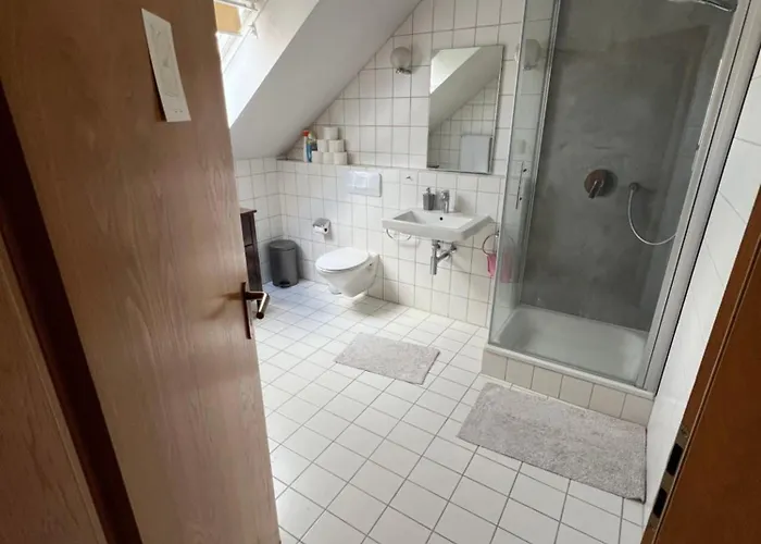 Nyaraló New Spacious House With Large Garden Warburg