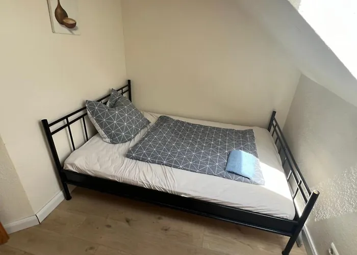 New Spacious House With Large Garden Warburg