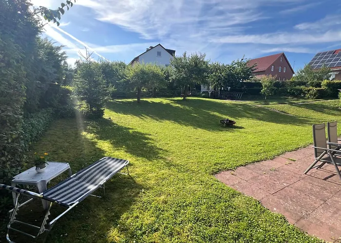 New Spacious House With Large Garden Nyaraló