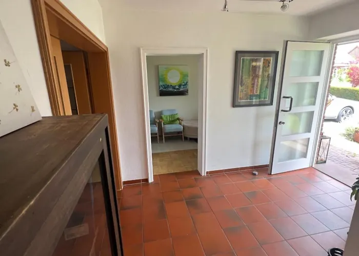 Nyaraló New Spacious House With Large Garden Warburg