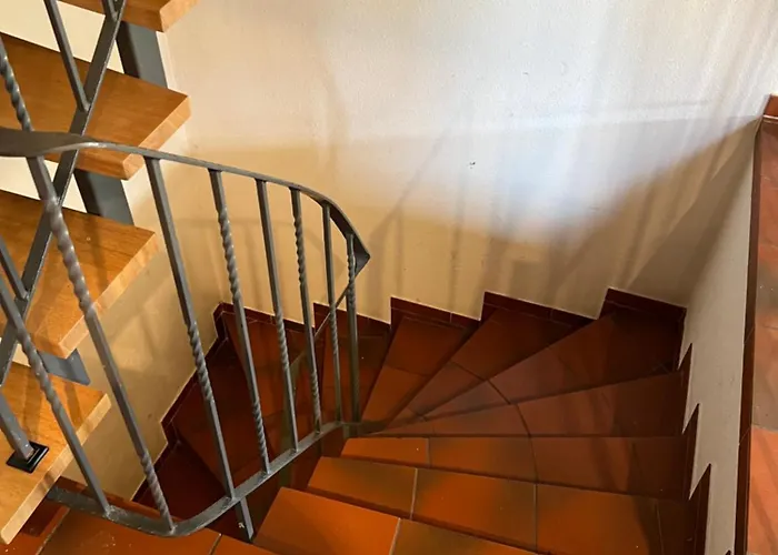 New Spacious House With Large Garden *