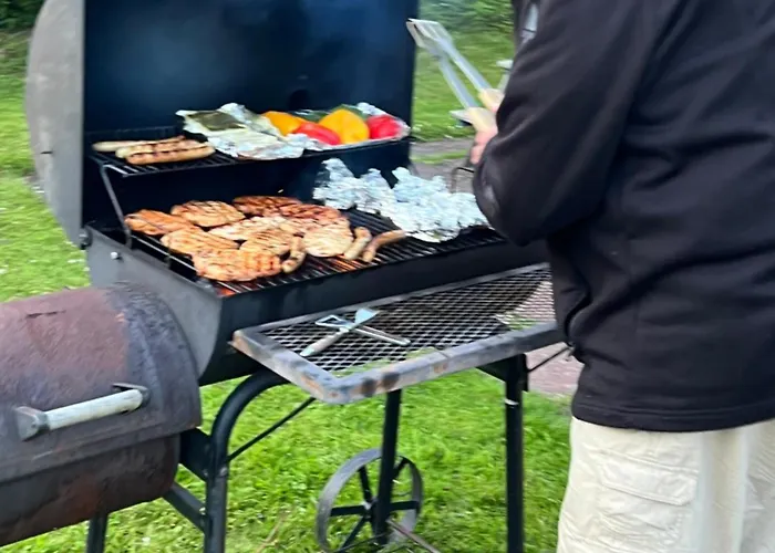 New Spacious House With Large Garden *